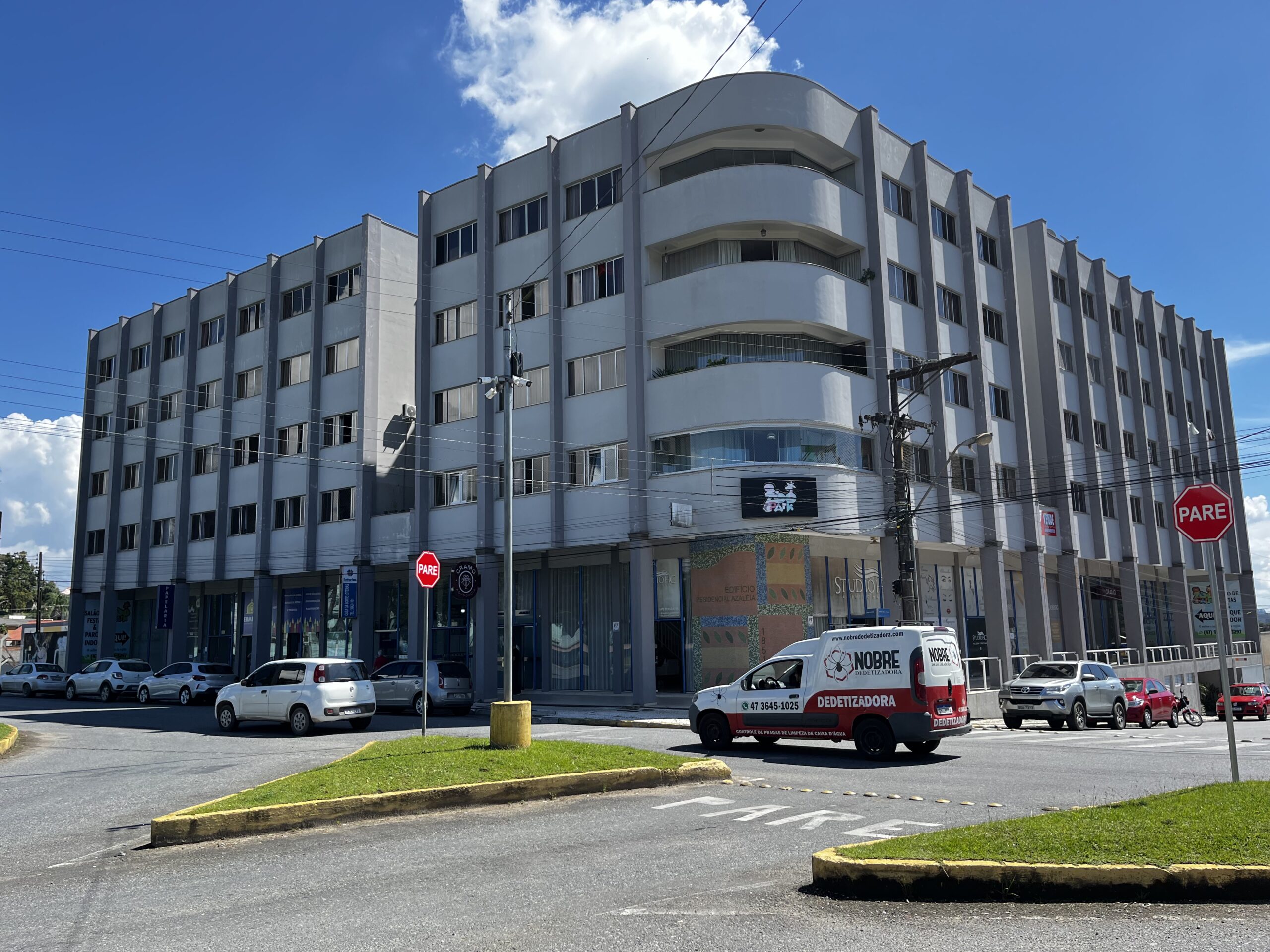 APARTAMENTOS DE 2 QUARTOS À VENDA – RESIDENCIAL AZALÉIA