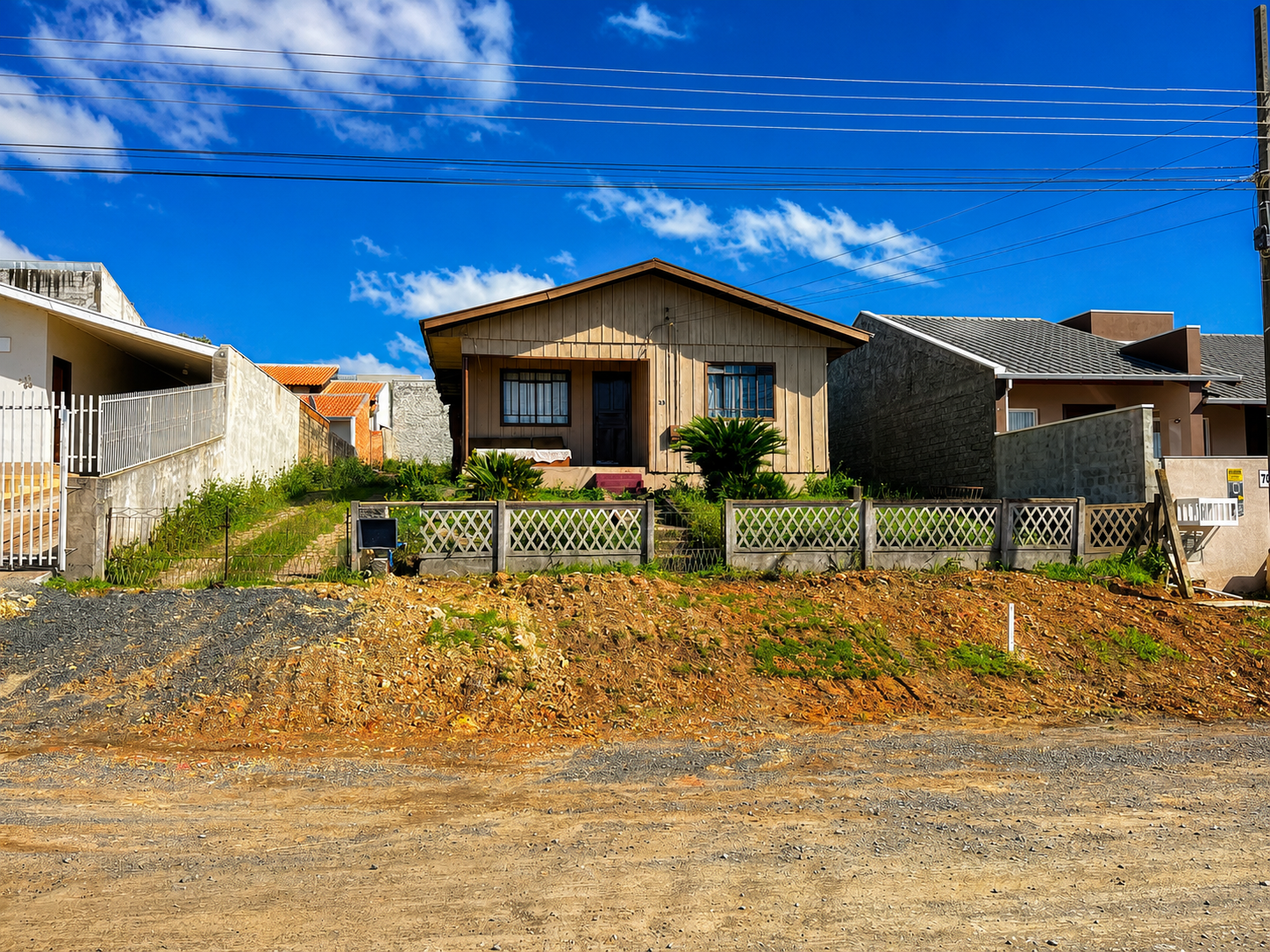 TERRENO COM CASA DE MADEIRA – ALTO DAS PALMEIRAS | CANOINHAS/SC